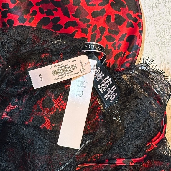 Victoria's Secret Red and Black Lace Chemise - Picture 8 of 9